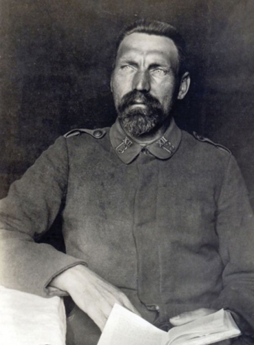 image-2268782-20210204-ob_ebc28e_rimbaud-pere.jpg